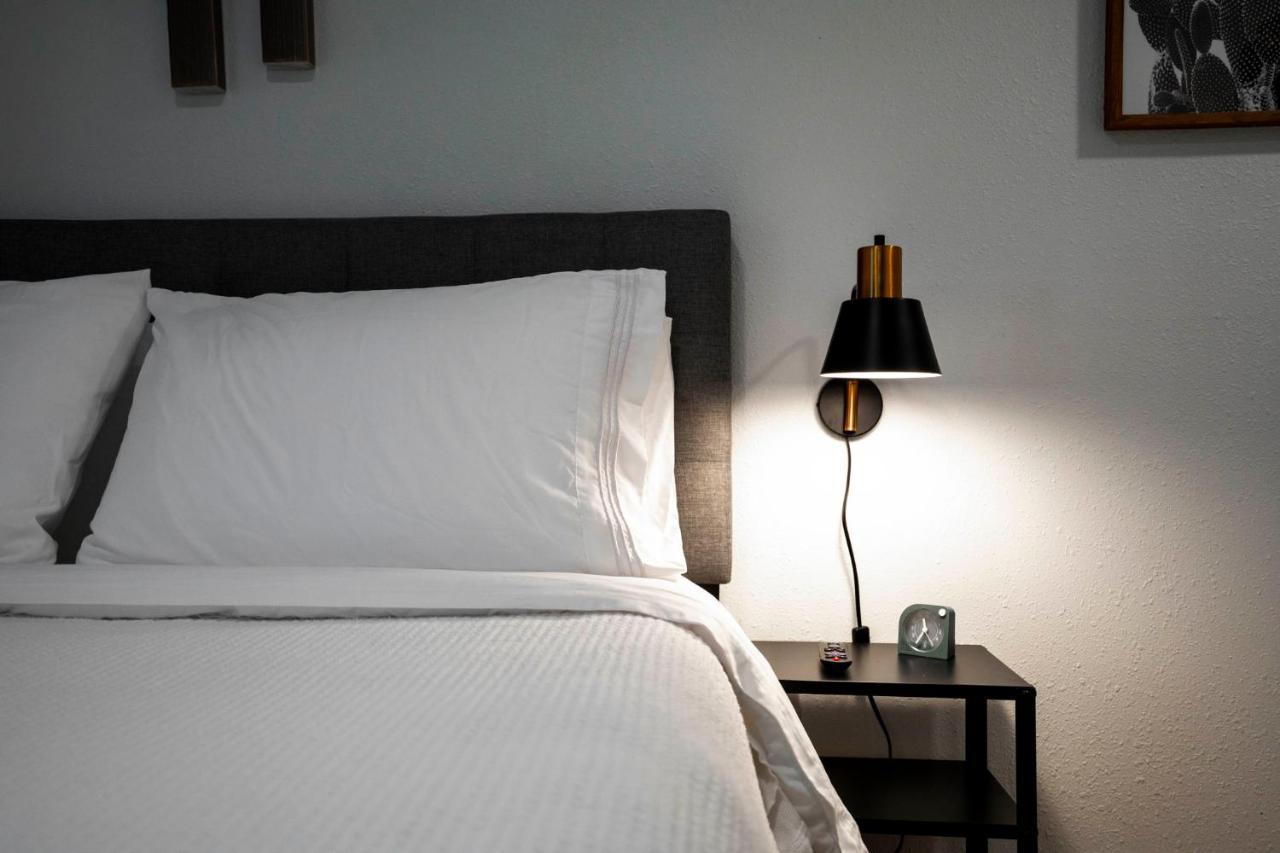 New! The Yellow Door- Downtown Wimberley W/ River Access Bagian luar foto